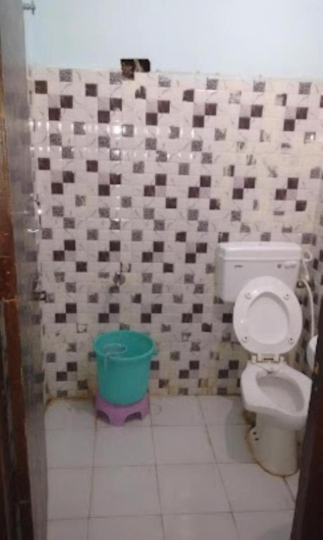 Maatu Shri Comfort Stay-Guest House Матхура Экстерьер фото